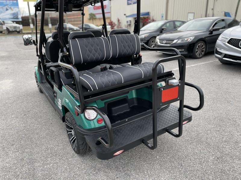 2021 Tomberlin E4 SS Saloon