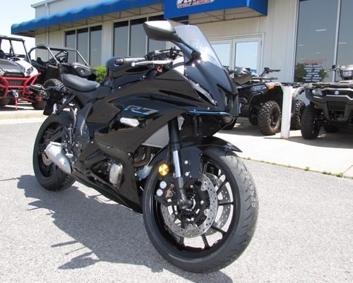 2023 YAMAHA YZF-R7
