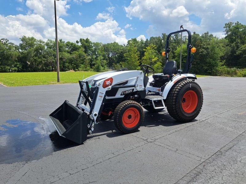 2024 Bobcat® Compact Tractors CT2025 MST